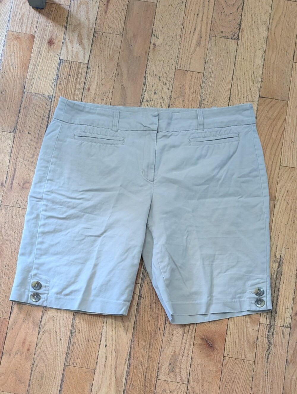 Denver Hayes Tan Dress Shorts Sz 16 * E1